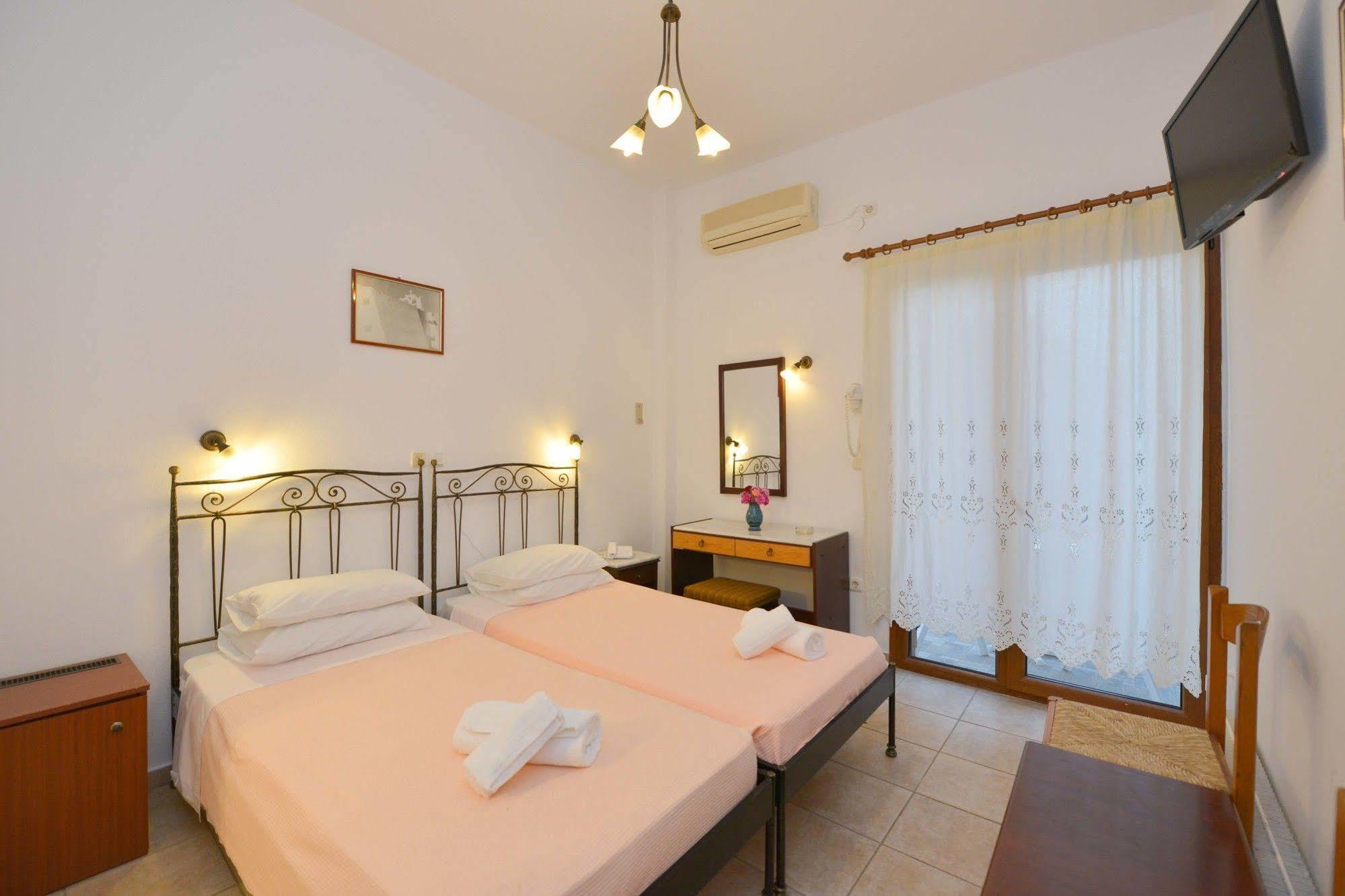 Artemon Hotel Artemónasz Kültér fotó